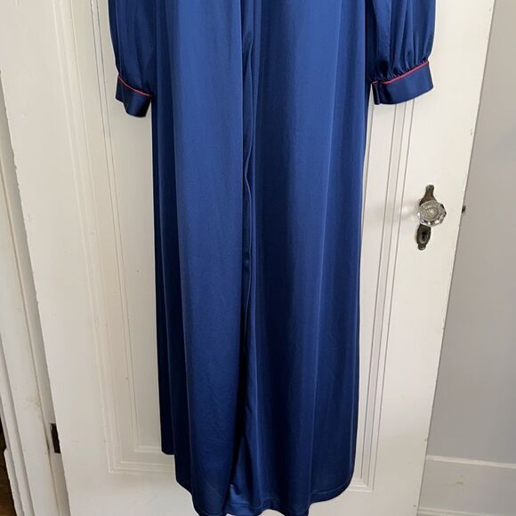 Vtg 60s/70s Shadowline navy blue & red nylon robe & nightgown set/embroidered - Picture 4 of 10